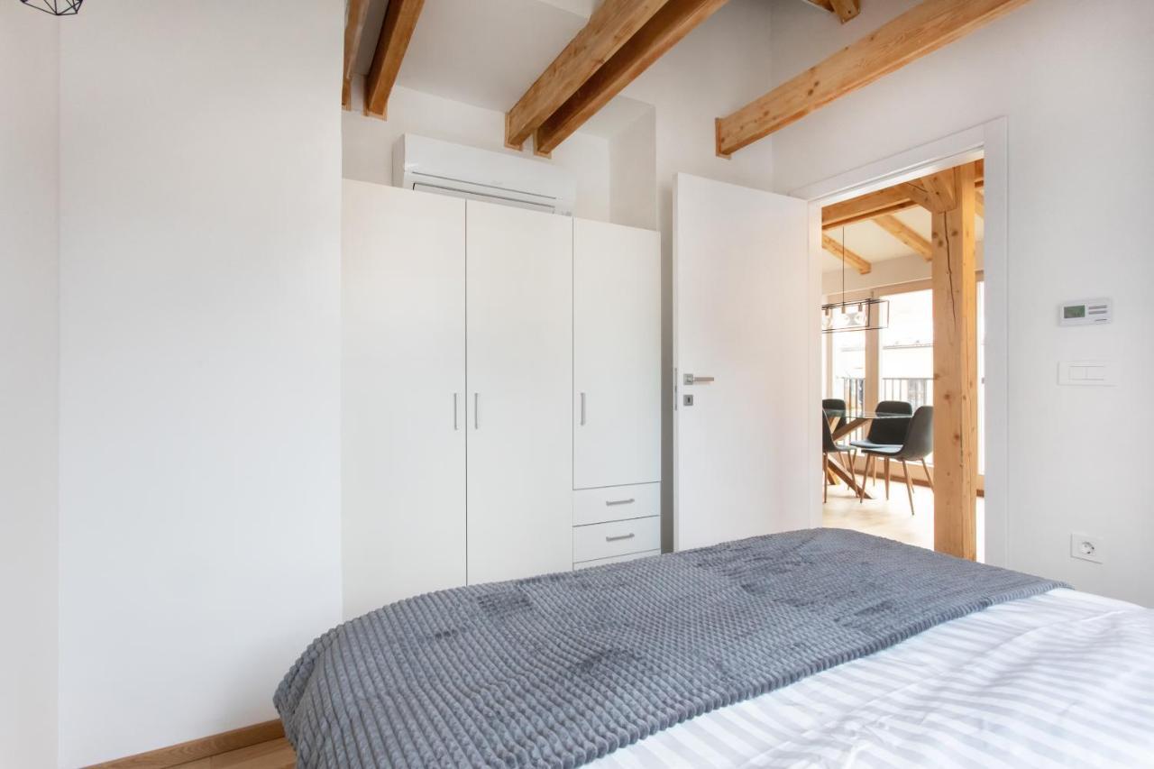 Bright & Spacious Loft In The Heart Of Old Town Liubliana Exterior foto
